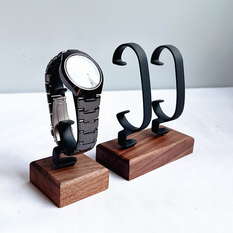 Jewelry And Watches Inc - Penyangga Jam Tangan Berbentuk C dari